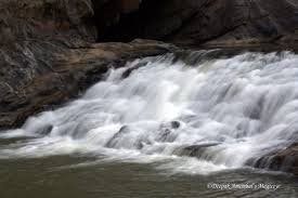 syntheri-rocks-in-dandeli